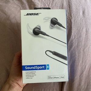 Bose sport headphones - comes with case 🖤